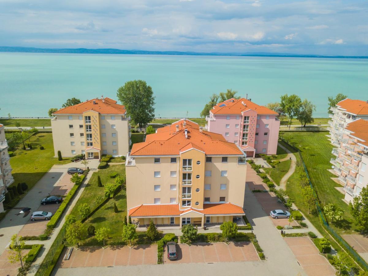 MF Golden Coast Panorama Apartment Siófok Exterior foto