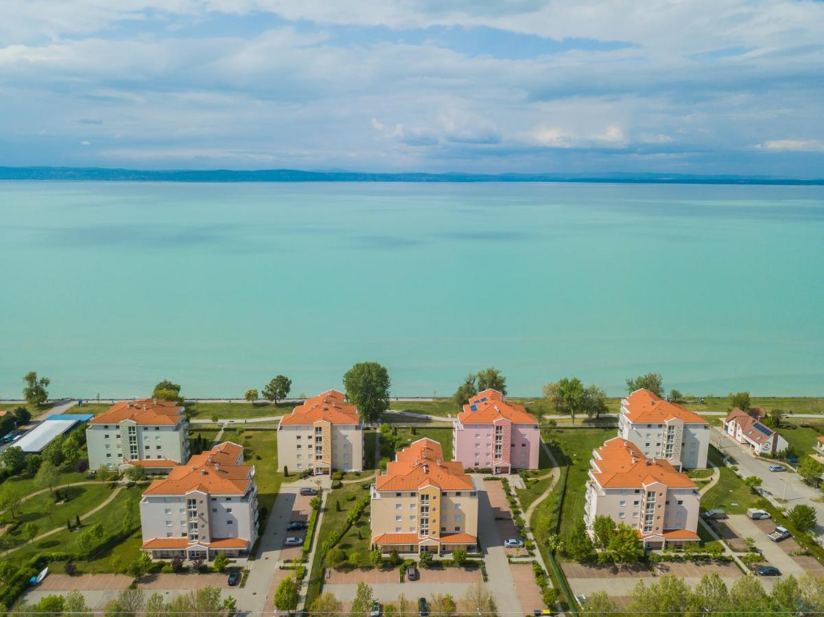MF Golden Coast Panorama Apartment Siófok Exterior foto